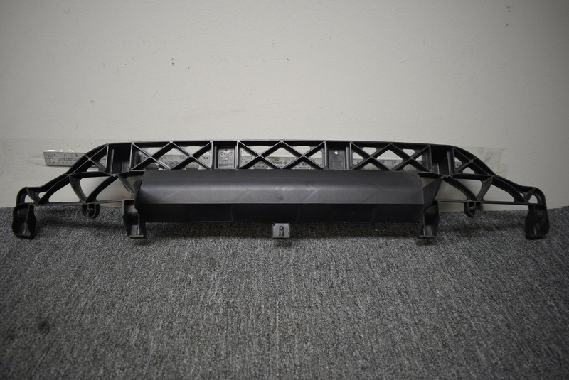 2007-2009 AUDI Q7 REAR BUMPER LOWER SUPPORT BRACKET FACTORY OEM