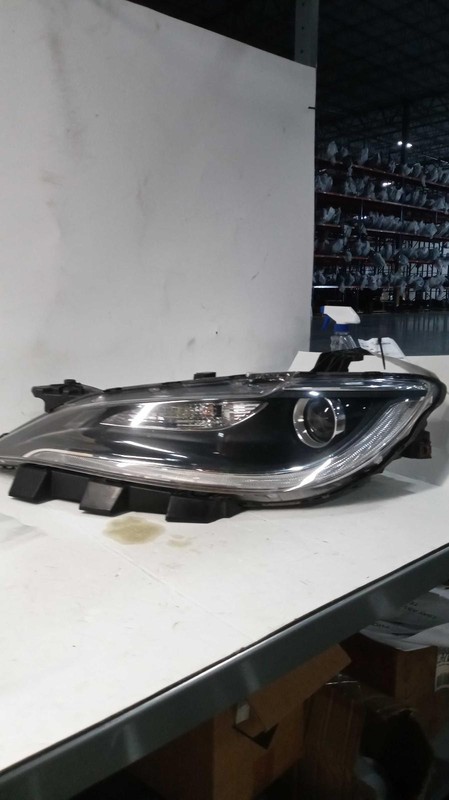 2015 Chrysler 200 Left Headlight Assembly Silver OEM 273069 Used 120K Miles