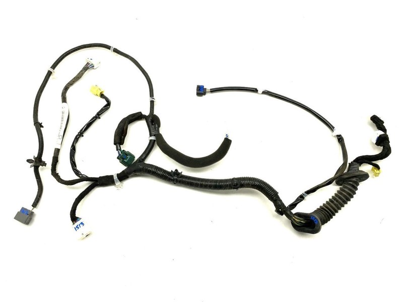 Right Passenger Side Front Door Wire Harness Fits 2017 Nissan Titan 86845