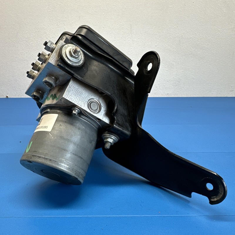 57110T3LX230M2 | 2013 Honda Accord Abs Pump Coupe AT OEM | 51 53148640100285