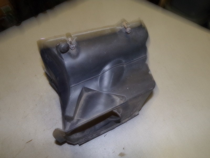 GM Air Cleaner Filter Box Housing 24508563 *FREE SHIPPING*