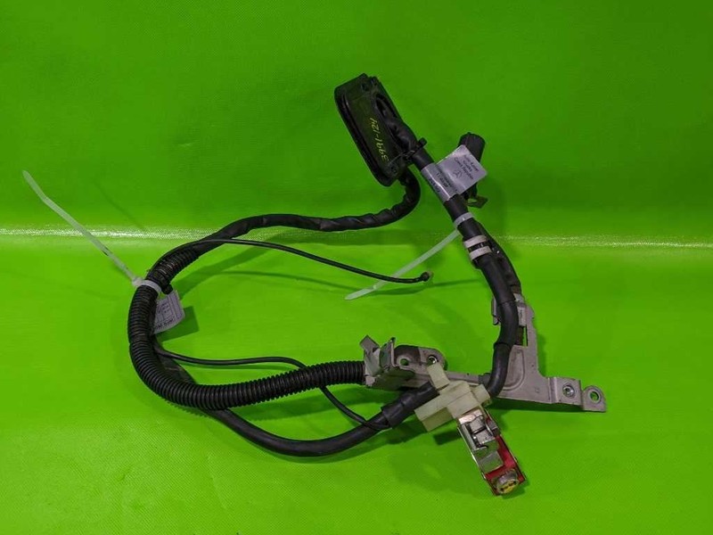 13 MERCEDES BENZ C350 BATTERY TO STARTER CABLE WIRE OEM 3991-124