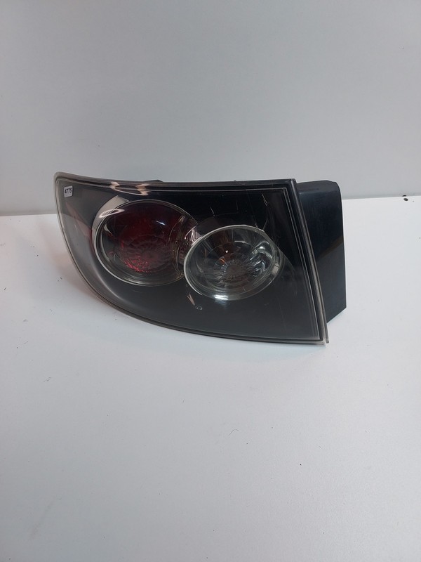 2005-2009 Mazda 3 Hatchback Driver Side Outer Quarter Panel Taillight Assy LEFT