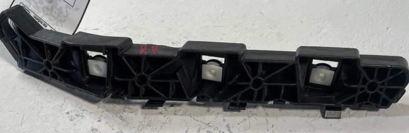 25-26 HYUNDAI IONIQ 5 REAR RIGHT PASSENGER SIDE BUMPER SUPPORT BRACKET # 110415