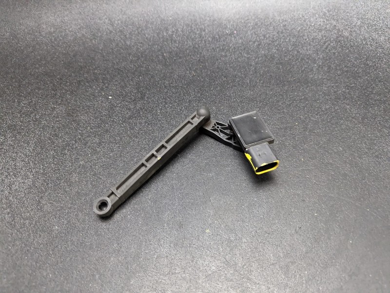 Rear Left Ride Height Sensor 2021 Audi A6 4K0907504 2019 2020 2022 2023