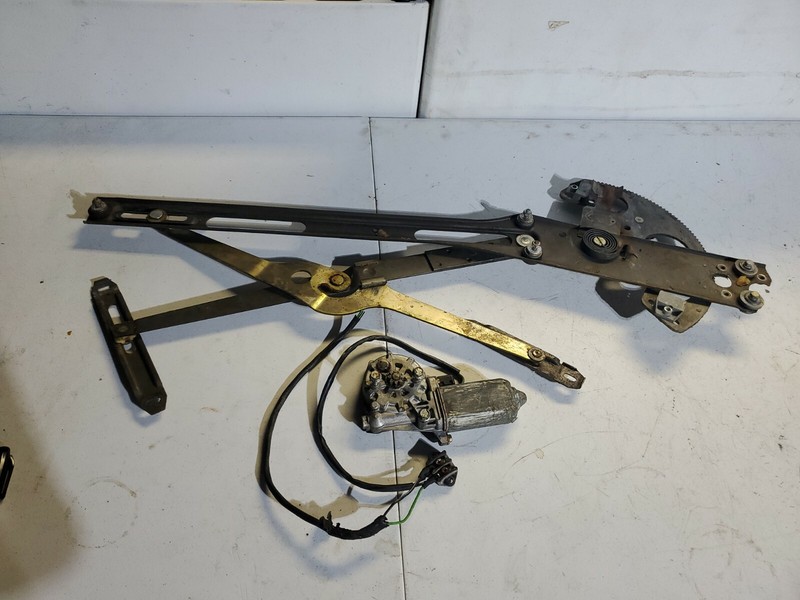 72-89 Mercedes R107 380SL 450SLC Right Door Window Regulator & Motor OEM