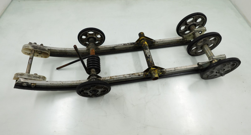 GOOD 1990 Yamaha SnoSport 125 (SV125P) OEM Skid Assembly 87A-47411-00-00