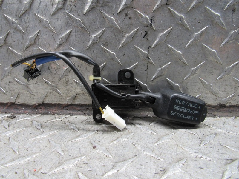 2003 2004 HYUNDAI TIBURON CRUISE CONTROL COLUMN SWITCH ASSEMBLY