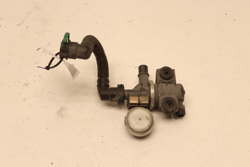 2020-2022 TOYOTA COROLLA HYBRID 1.8L EMISSION PURGE SOENOID CONTROL VALVE OEM