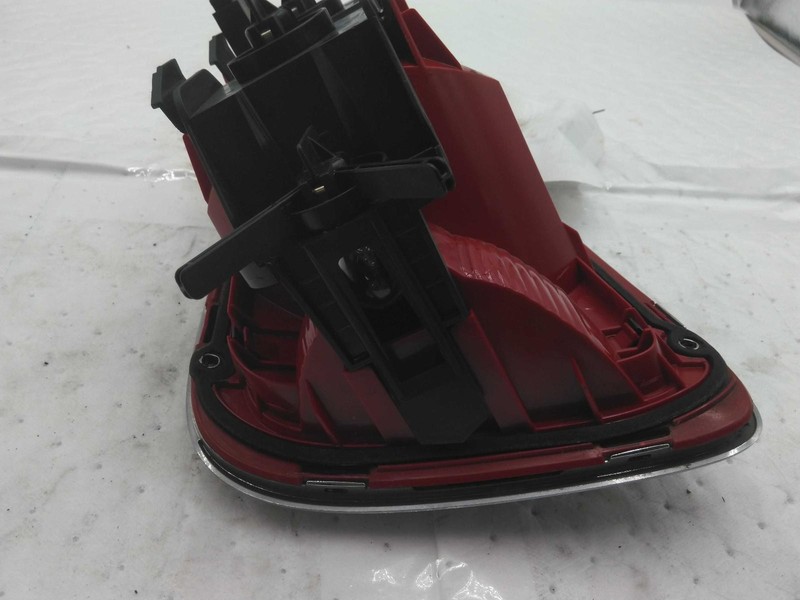 2009 MINI COOPER Left Tail Light Assembly Blue OEM 720198 125K Mileage