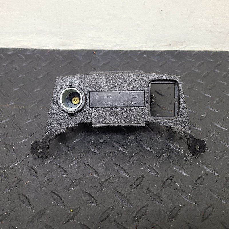 17-21 Chevrolet TRAX Floor Center Console Cover W/ Indicator OEM 42599068