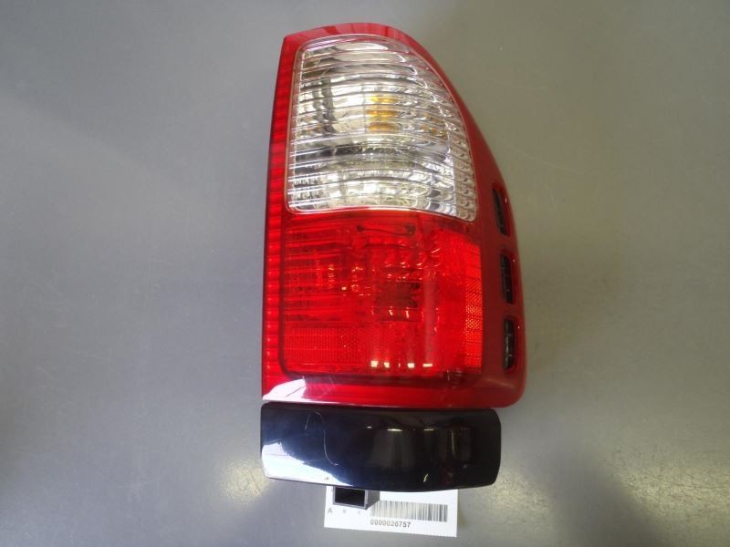 Right Passenger Side Tail Light Lamp Fits 2000-2004 Isuzu Rodeo 4 Door 64034