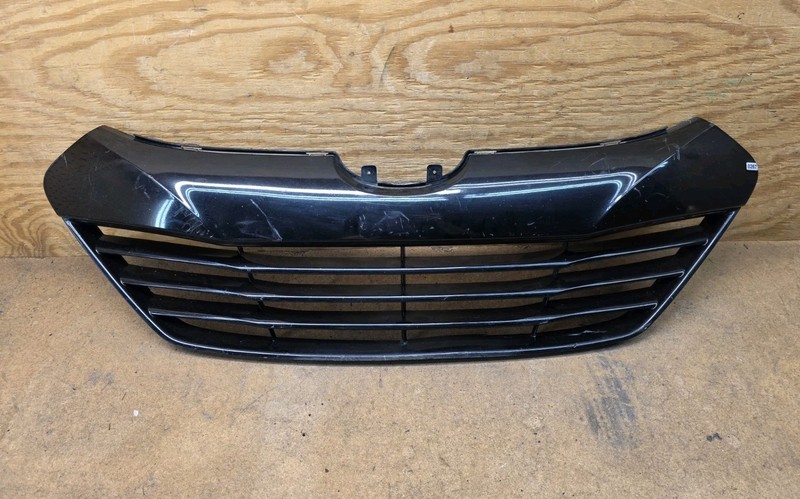 2010 2011 2013 13 14 2015 Hyundai Tucson Front Bumper Lower Grille OEM 7341R DG1