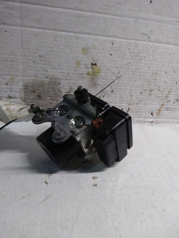 Used ABS Pump and Motor Assembly fits: 2015 Audi Q7 assembly Grade A