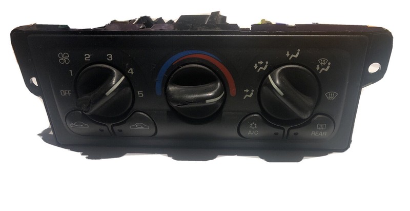 99 - 03 CHEVY MALIBU BASE LS 4D SEDAN A/C HEATER CLIMATE TEMPERATURE CONTROL OEM