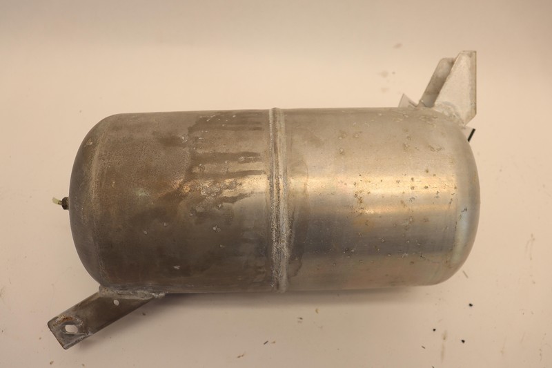 2012-2018 FORD MUSTANG 2.3L REAR AIR SUSPENSION RESERVOIR TANK OEM