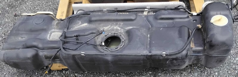 2007-2009 Chevrolet Suburban 5.3L VIN 3 opt LC9 FUEL TANK 2162 22787882