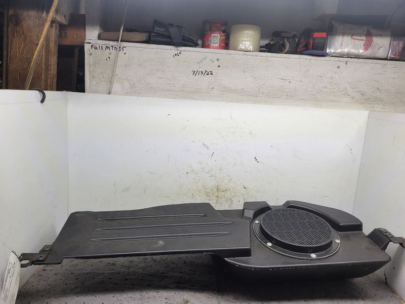 Subwoofer Speaker 2016 Dodge Ram 1500 05064369AB