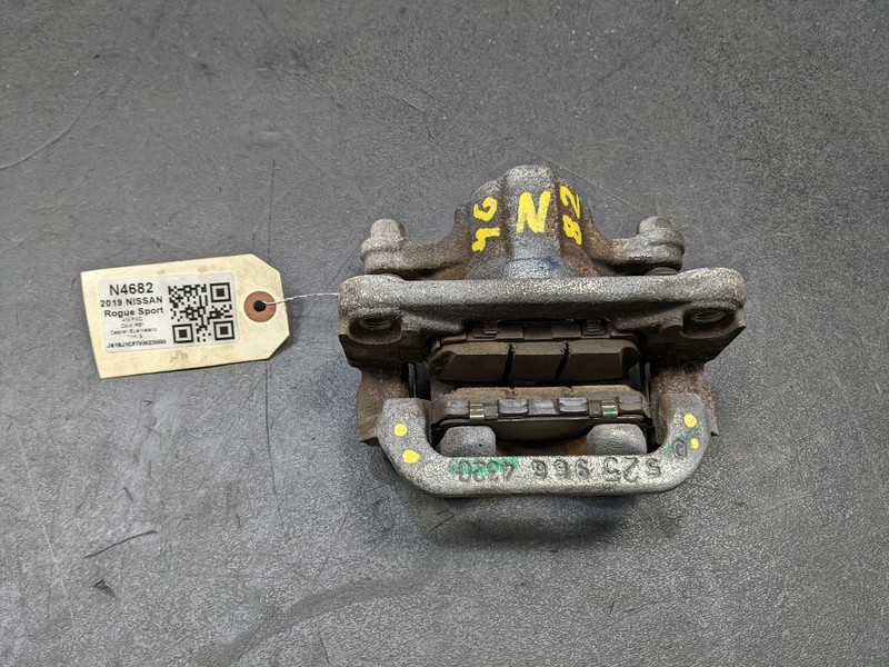 Left Driver Rear Brake Caliper 44011-3NK0A 2019 Nissan Rogue Sport 2017 2018