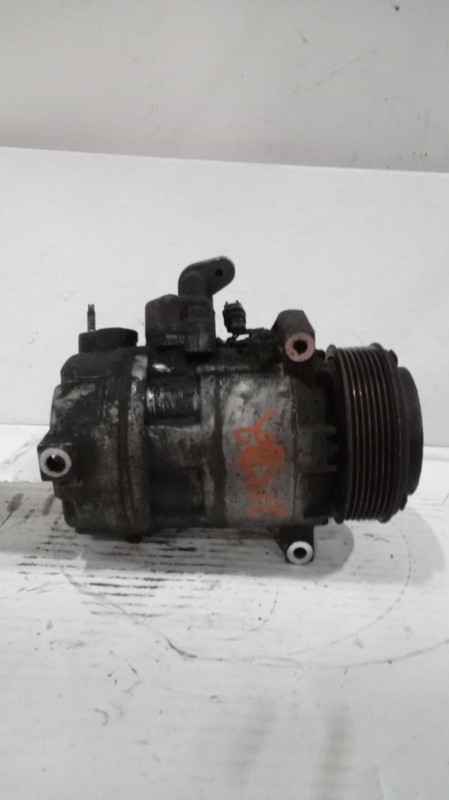 2015 INFINITI Q70 A/C Compressor OEM 3.7L 82K Miles Grey 926001CB0A