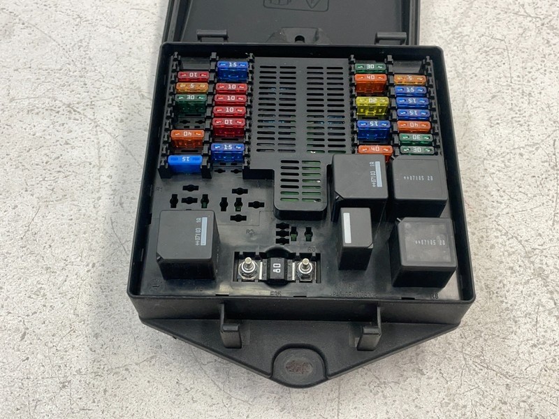 07 08 09 Jaguar XK Relay Junction Fuse Fuses Box Block Unit 1593 OEM