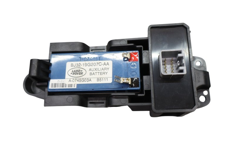 12-13 LR Range Rover Evoque L538 Auxiliary Battery Module w/ Housing Bracket OEM