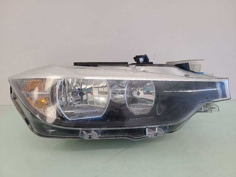 Passenger Right Headlight Halogen Fits 16-17 BMW 320i 591752