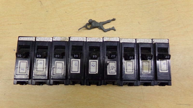 Arrow Hart 1-Pole 20A Circuit Breakers, Lot of 9 *FREE SHIPPING*