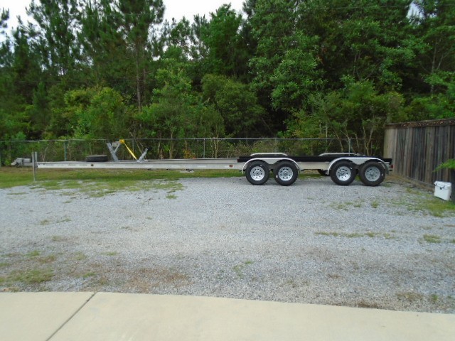 USED 33'-34'-35-36-37'-38'-39'-40'-41' ALUMINUM QUAD 4 TORSION AXLE BOAT TRAILER