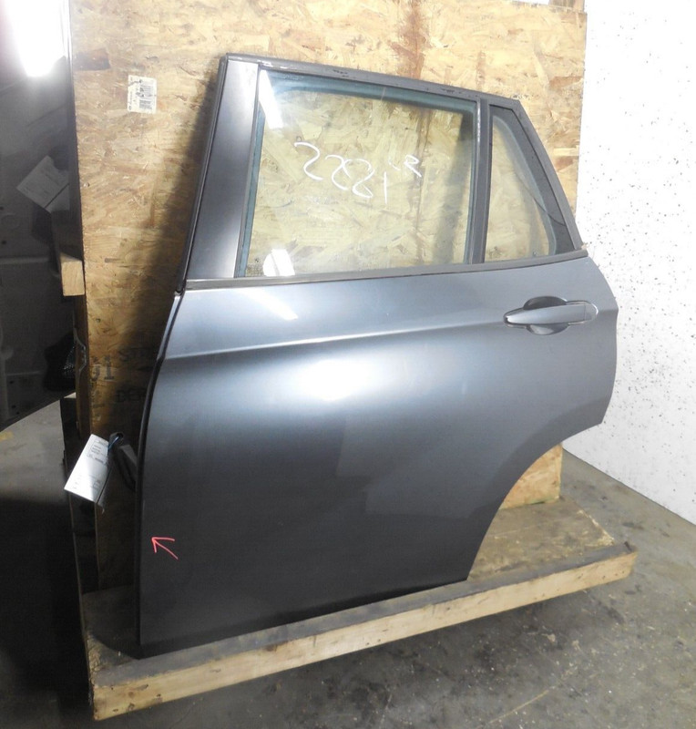 2012-2015 BMW X1 Rear Door Assembly Driver Left LH W/O Privacy Tint OEM B39