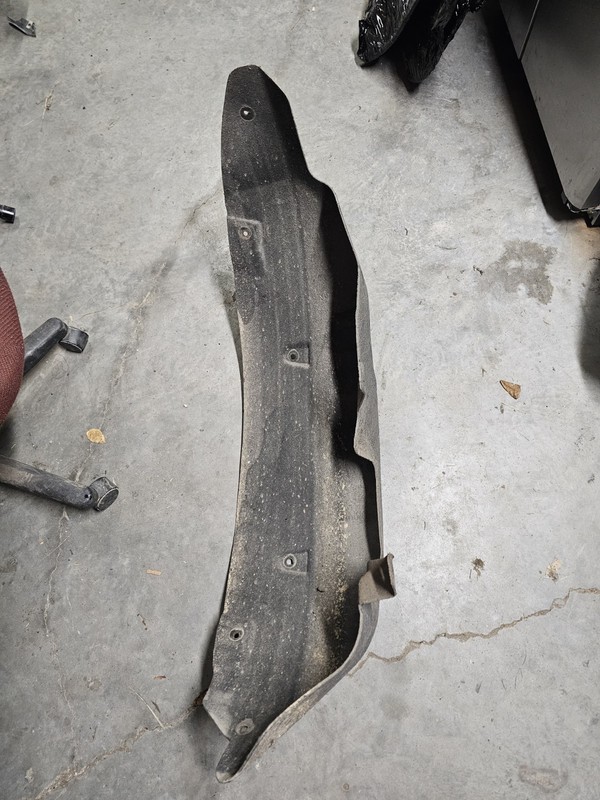 2011–2014 FORD MUSTANG REAR RIGHT RH WHEEL WELL FENDER LINER OEM AR3Z-16102-B