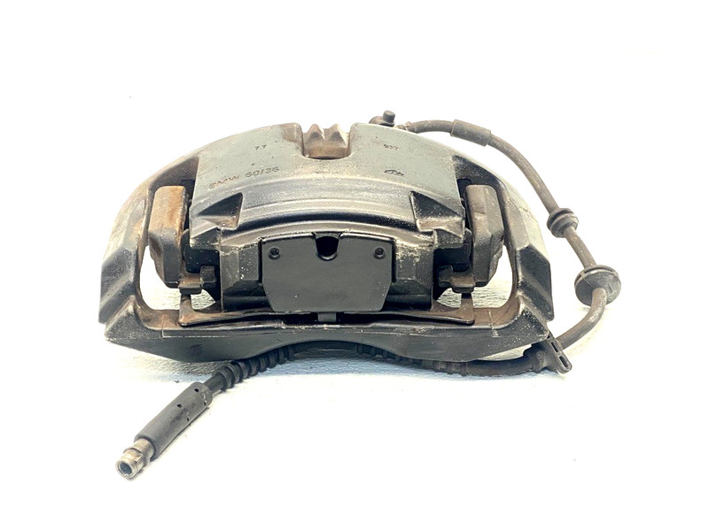 13-15 BMW 740I F01 FRONT RIGHT PASSENGER SIDE DISC BRAKE CALIPER OEM A0.47