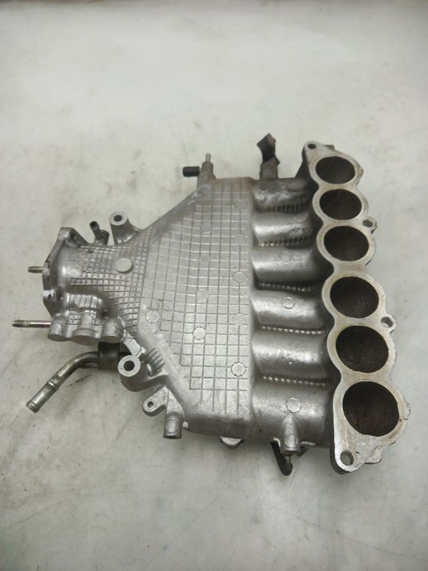96-02 TOYOTA 4 RUNNER SR5 3.4L UPPER INTAKE MANIFOLD 5VZFE