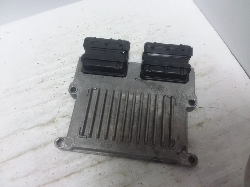 Engine ECM Electronic Control Module 3.3L Fits 17-18 SANTA FE 39100-3CDP1