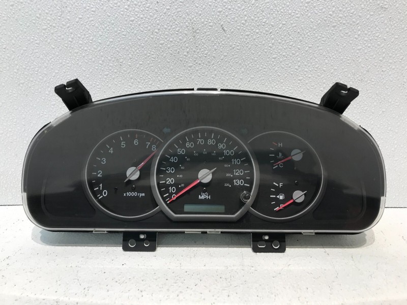 04-05 Kia SEDONA Speedometer Cluster MPH 215,042k Miles 2005-21600K