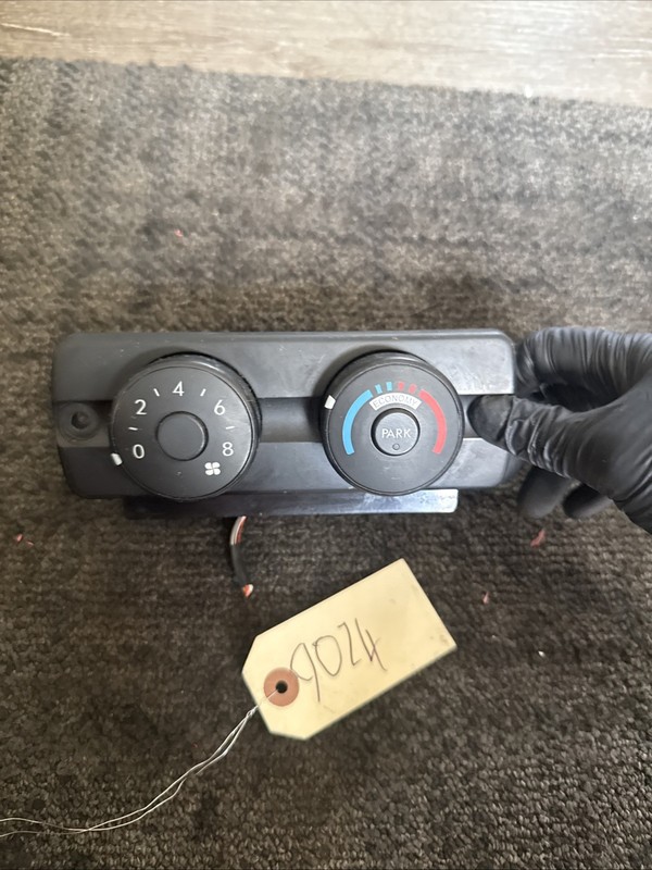 Freightliner Cascadia Rear Climate Control Heater AC OEM- P/N: A22-64737-001