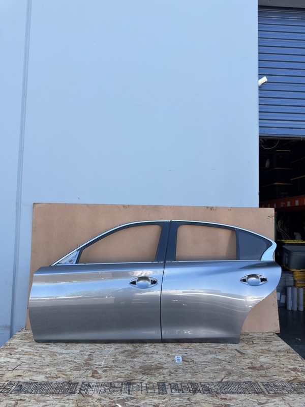 INFINITI Q50 2014-2024 OEM FRONT & REAR LEFT DRIVER DOOR SHELL ASSEMBLY (GRAY)