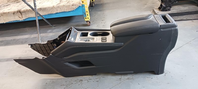 17-'24 NISSAN MURANO Front floor Console floor OEM Grade A!