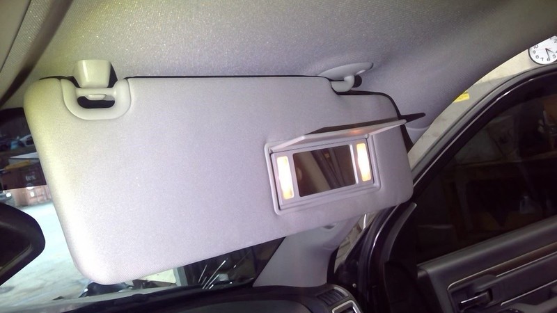 Passenger Sun Visor With Illumination Fits 13-18 DODGE 2500 PICKUP 1786855