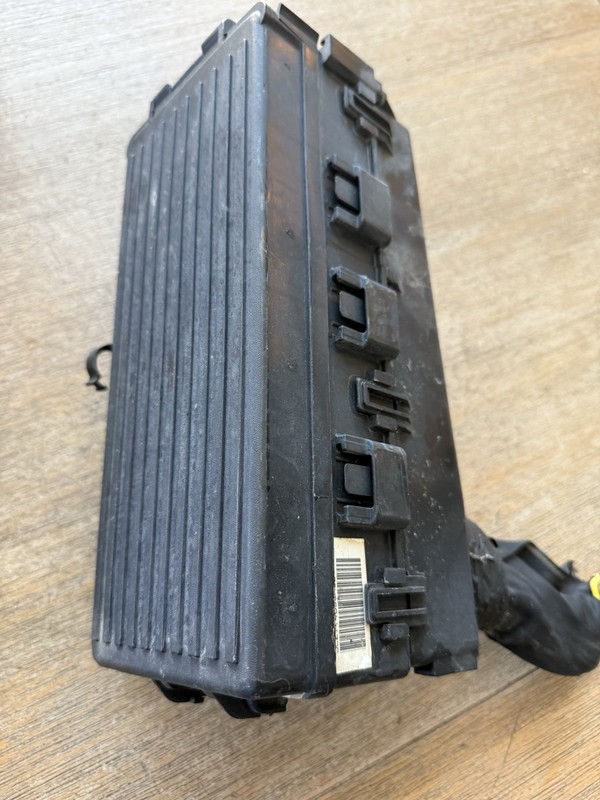 2003 FORD EXPLORER ENGINE 4.0L JUNCTION RELAY FUSE BOX OEM