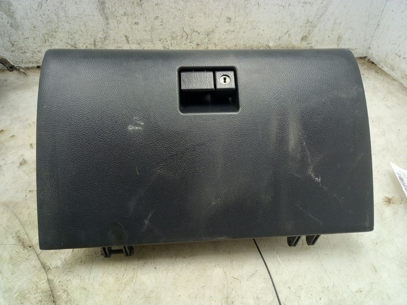 02 LEXUS IS300 SPORT GLOVE BOX BLK-LJ20