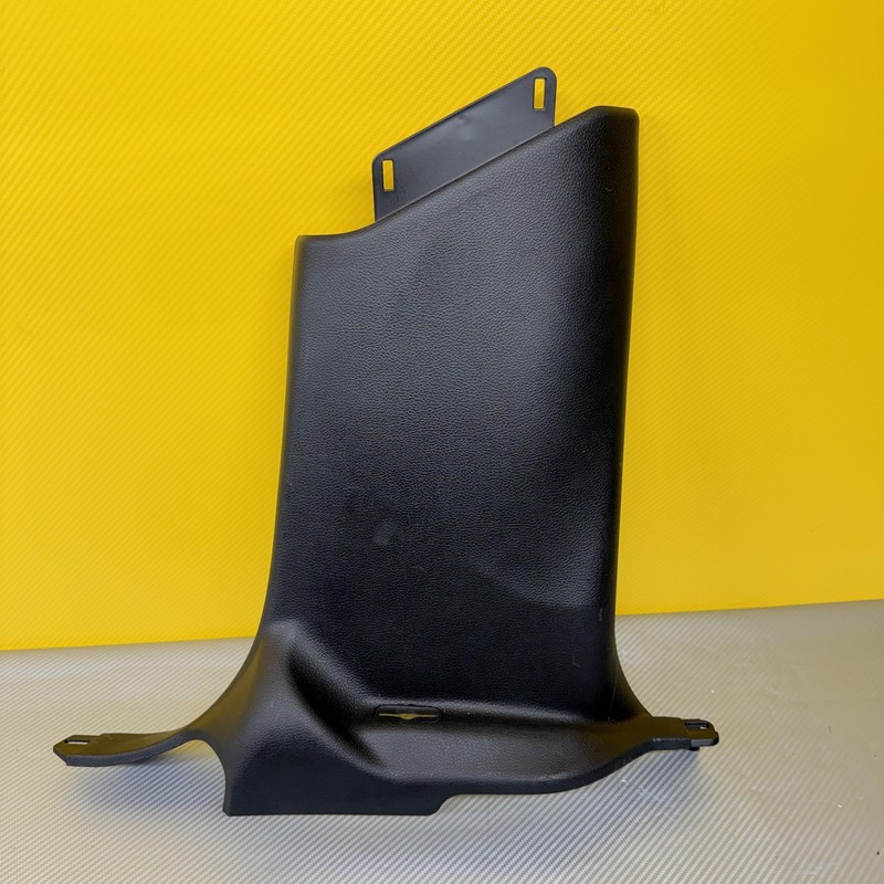 2022-2024 JEEP GRAND WAGONEER RIGHT SIDE B PILLAR LOWER TRIM COVER PANEL OEM