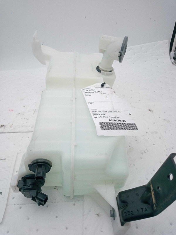 2021 Nissan Titan Washer Fluid Reservoir OEM Blue 5.6L 289109FV0A 49K Miles