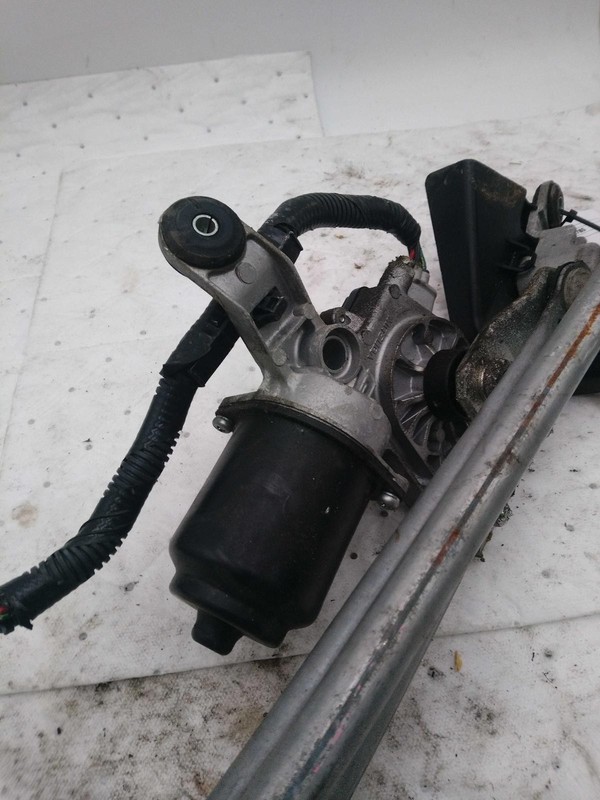 Used Windshield Wiper Motor fits: 2011 Subaru Legacy assembly Grade A