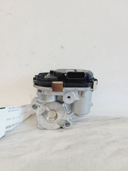 EGR Valve Fits 2019 Altima 574679