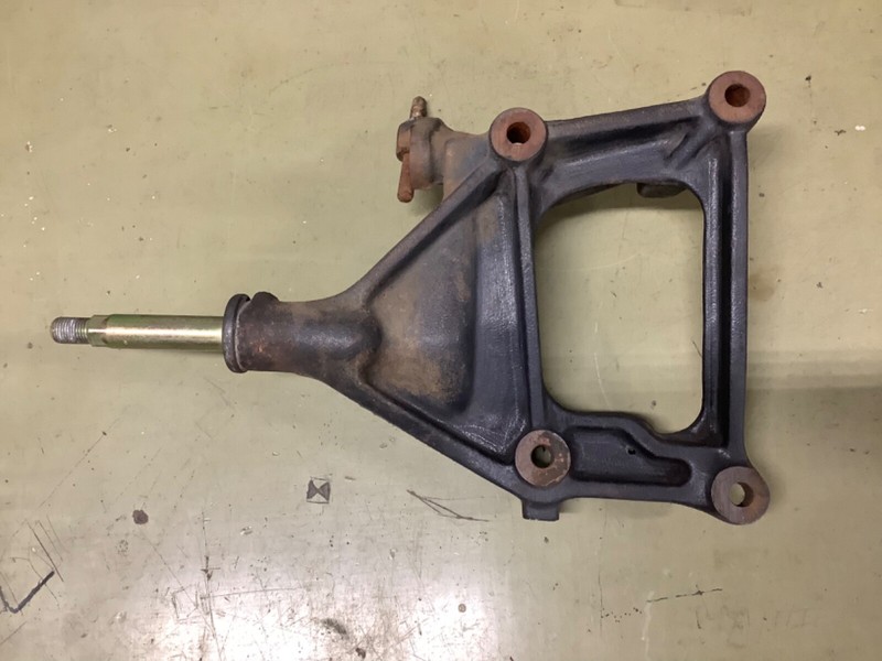 94-01 Integra A/C compressor Bracket RS LS SE modelsUsed OEM