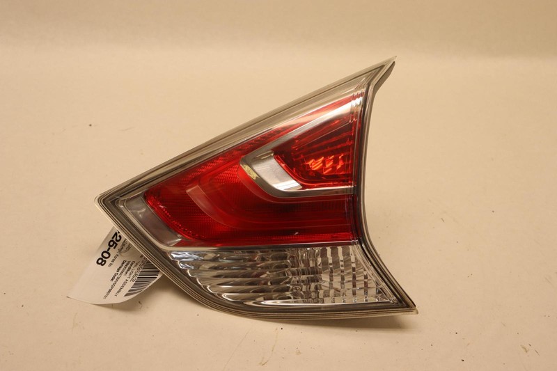2015-2017 NISSAN ROGUE REAR RIGHT PASSENGER TRUNK IINER TAIL LIGHT LAMP OEM