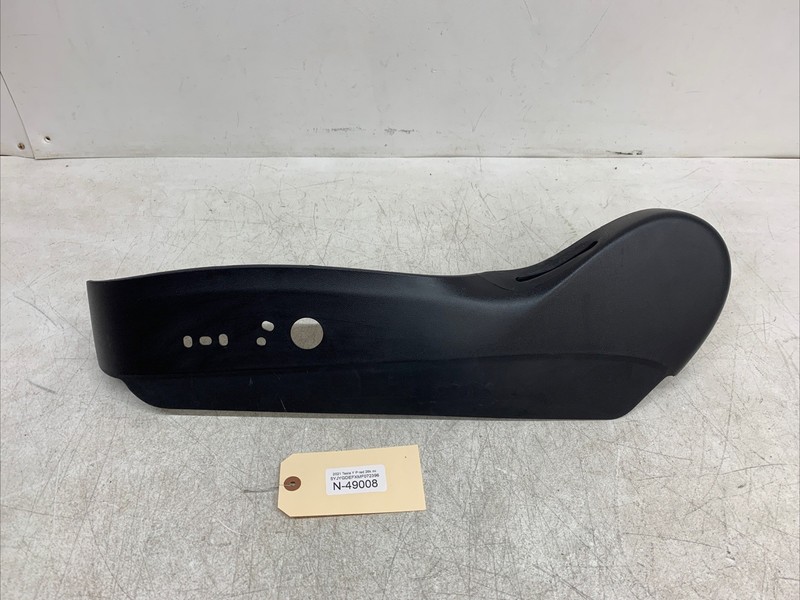 17-23 Tesla Model Y Front Left Outer Seat Trim Panel 1088964-00-F 49008 B56