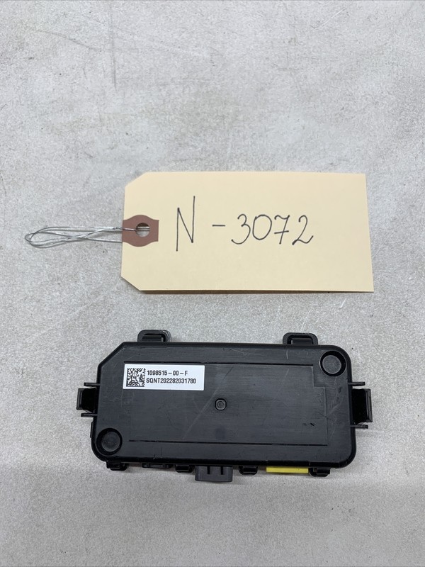 2017-22 TESLA Y/3 FRONT RIGHT PASSENGER SIDE CONTROL MODULE UNIT OEM 3072 B142