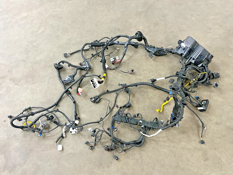 ⭐2025-2026 KIA K4 FWD 2.0L ENGINE BAY WIRE WIRING HARNESS & FUSE BOX OEM LOT2730